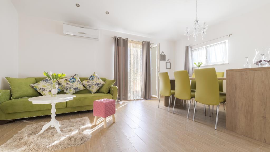Libero Apartment Podstrana